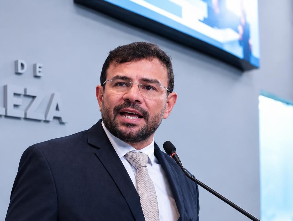 Professor Enilson destaca parceria entre governos como estratégia para o desenvolvimento de Fortaleza